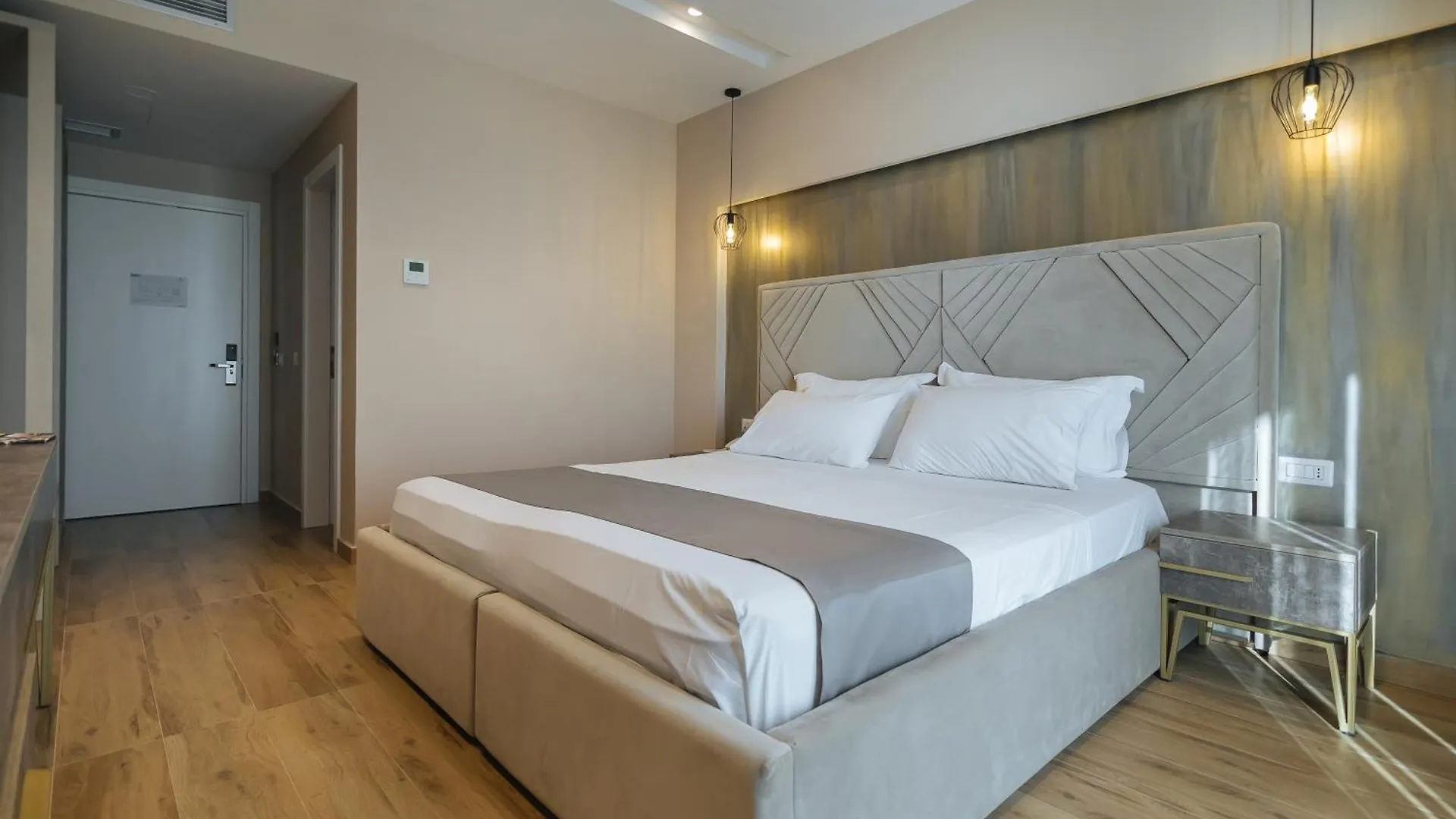 Brilliant Hotel & Spa Golem  Golem (Tirana)